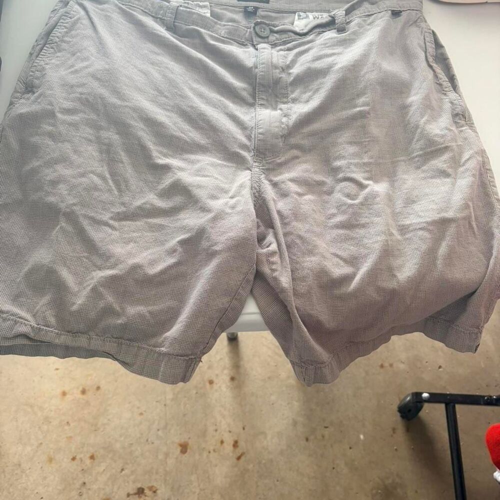 Vans Men's Grey and Tan Shorts